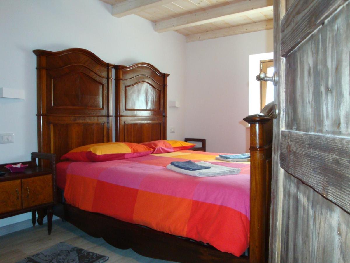 Da Andrea E Raffaella Guest House Sant'Anna d'Alfaedo Bagian luar foto